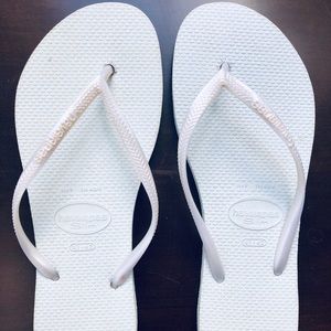 Havaianas women’s slim flip-flop sandal size 11